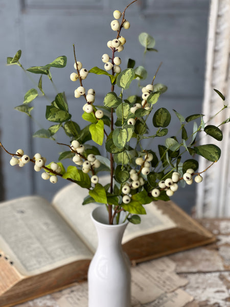 Caprice Berry Spray | 29" | Cream