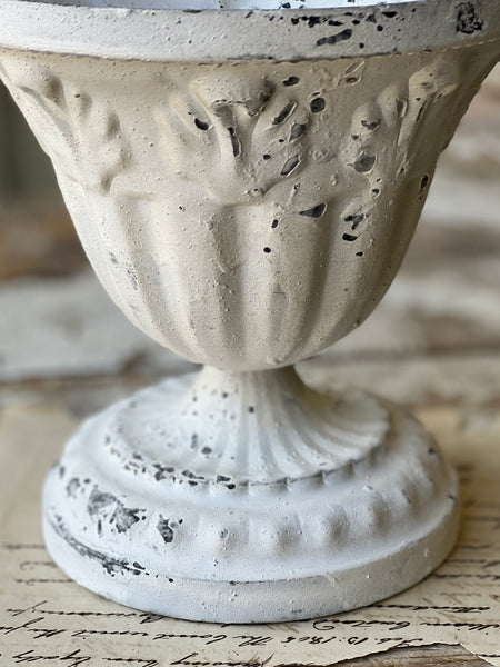 Vivian Urn | Cream | 6"