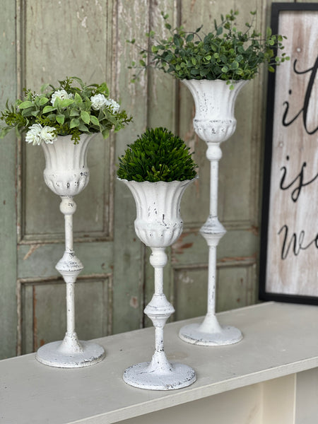 Fluted Holder | Cream | 15"