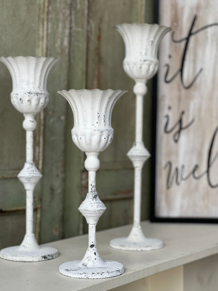 Fluted Holder | Cream | 18"