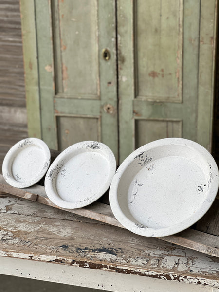 Footed Trays | Cream | Set/3 | SKID SPECIAL!  $9.95