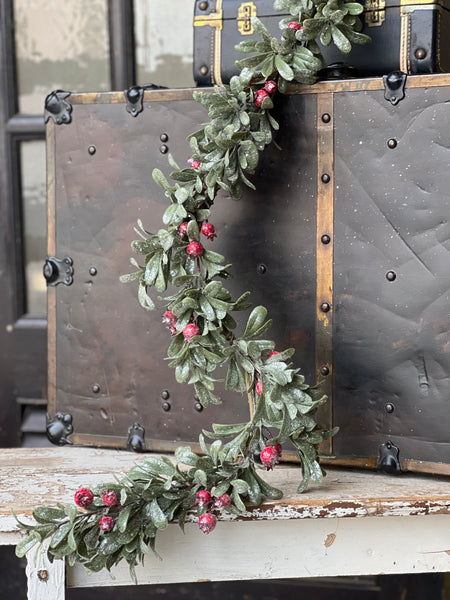 Crystalline Mistleberry Garland | 5' | SOLD OUT