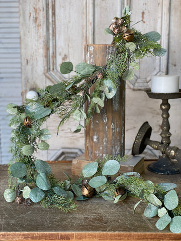 Gold Song Eucalyptus Garland | 5'