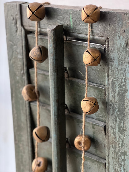 Gold Song Garland Small | 6'