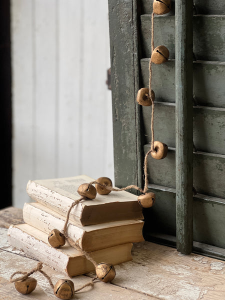 Gold Song Garland Small | 6'