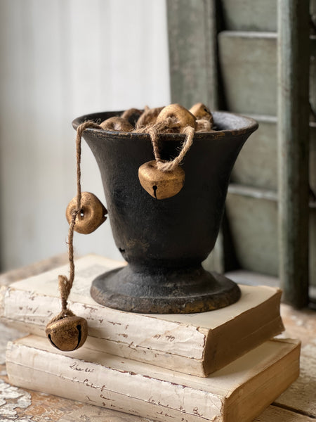 Gold Song Garland Small | 6'