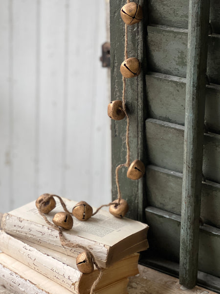 Gold Song Garland Small | 6'