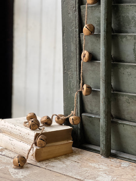 Gold Song Garland Small | 6'