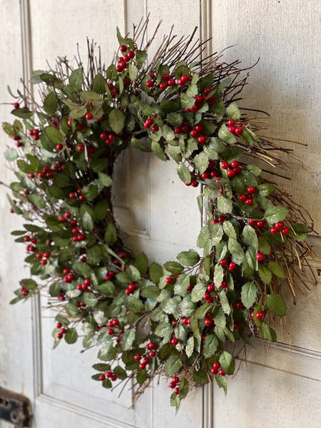 Holly Wreath with Berry | 22" | SOLD OUT