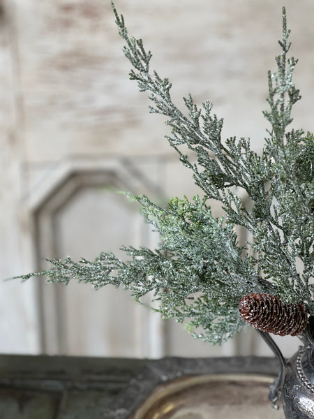 Silver Thread Cedar Pick | 18"