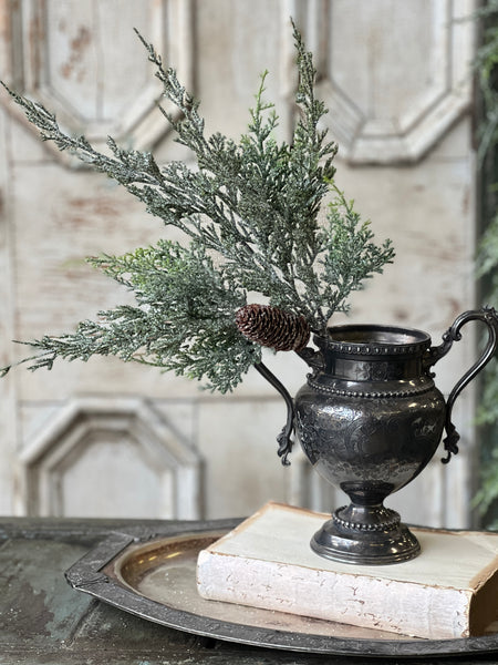 Silver Thread Cedar Pick | 18"